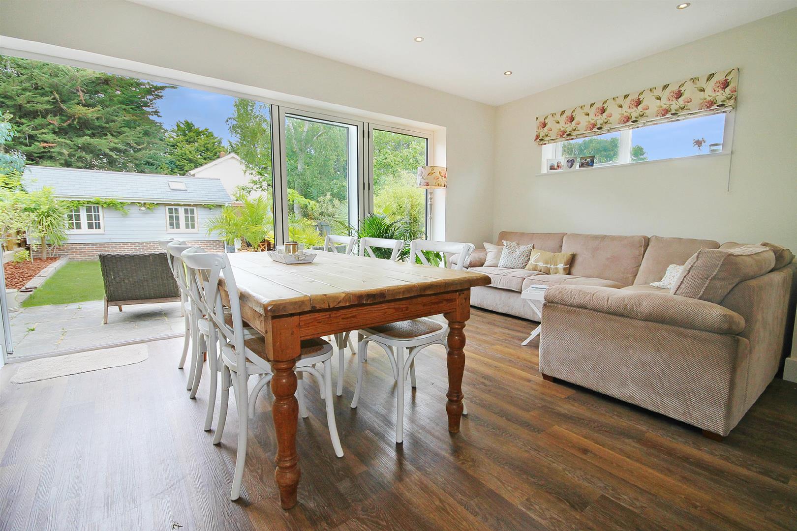 5 Bedroom House Gorsehill Road, Poole